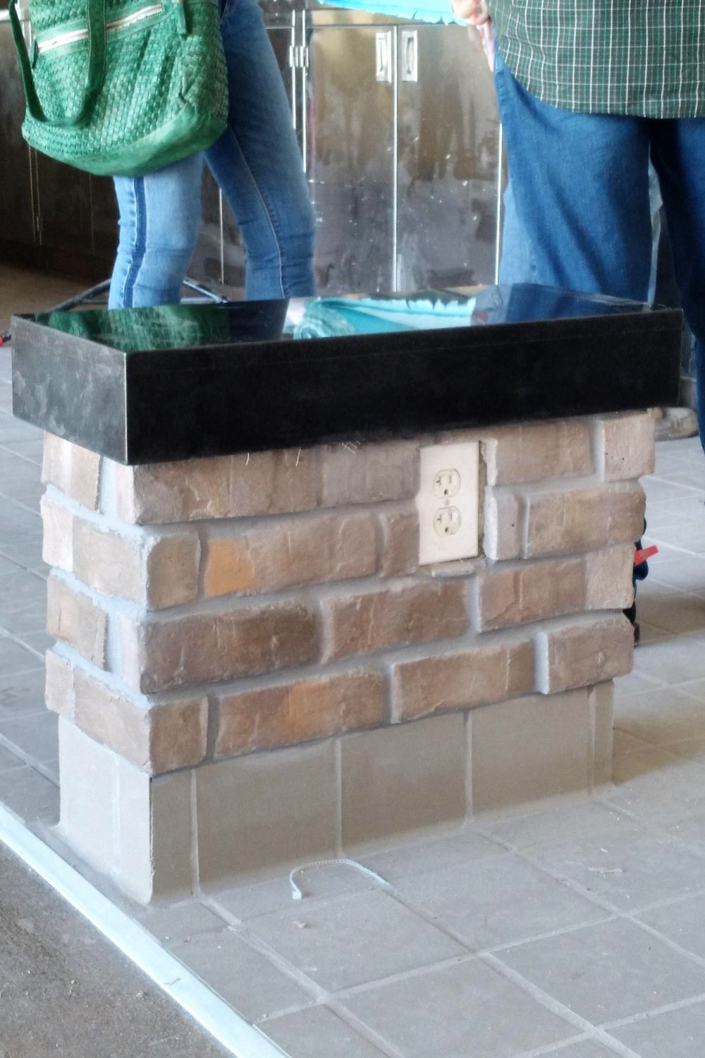 Black Bear Mountain Stone - Brick Veneer - Charleston