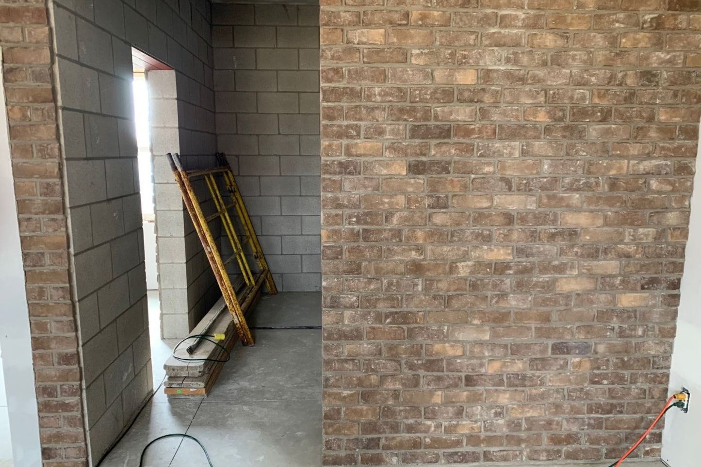 Black Bear Mountain Stone - Brick Veneer - Charleston