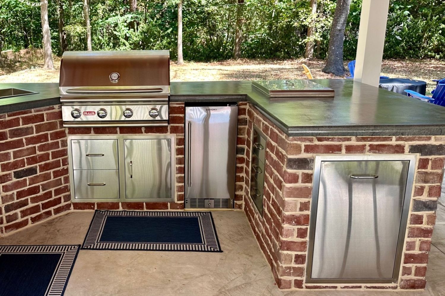 Black Bear Mountain Stone - Brick Veneer - Hampton