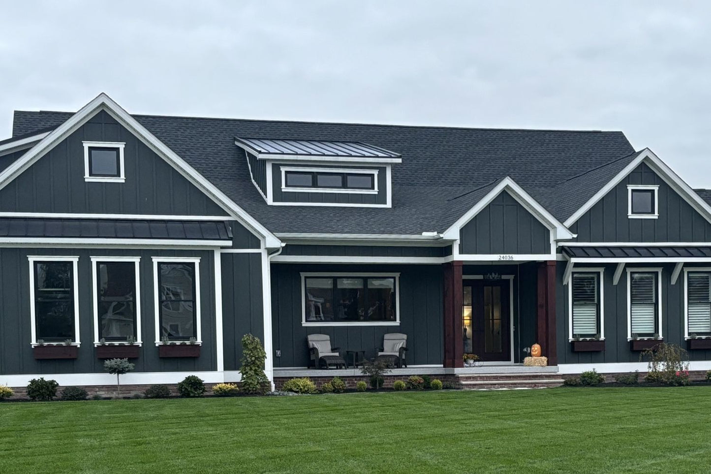 Black Bear Mountain Stone - Brick Veneer - Old Towne