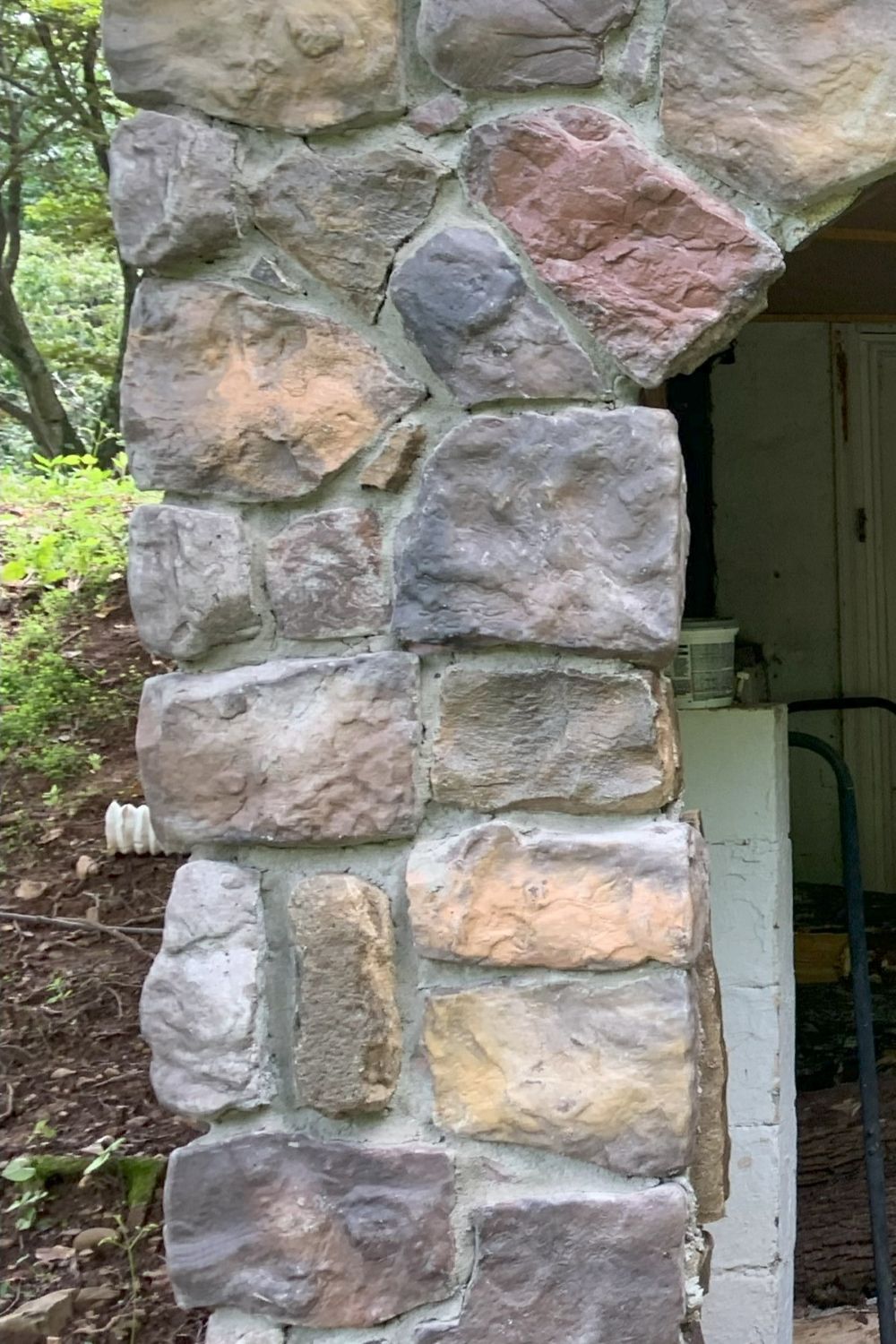 Black Bear Mountain Stone - Stone Veneer - Field Stone Kona