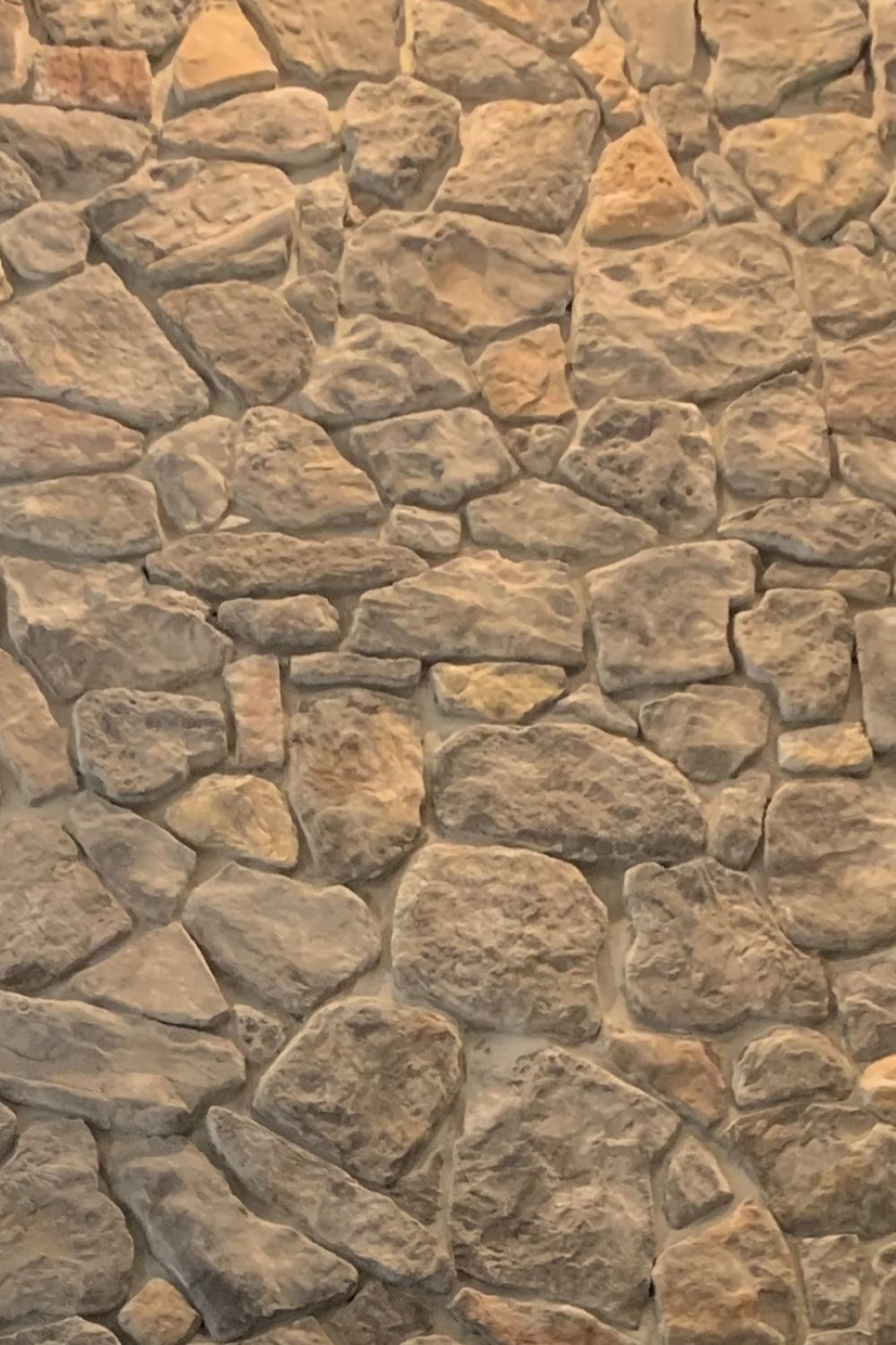Black Bear Mountain Stone - Stone Veneer - Field Stone Kona