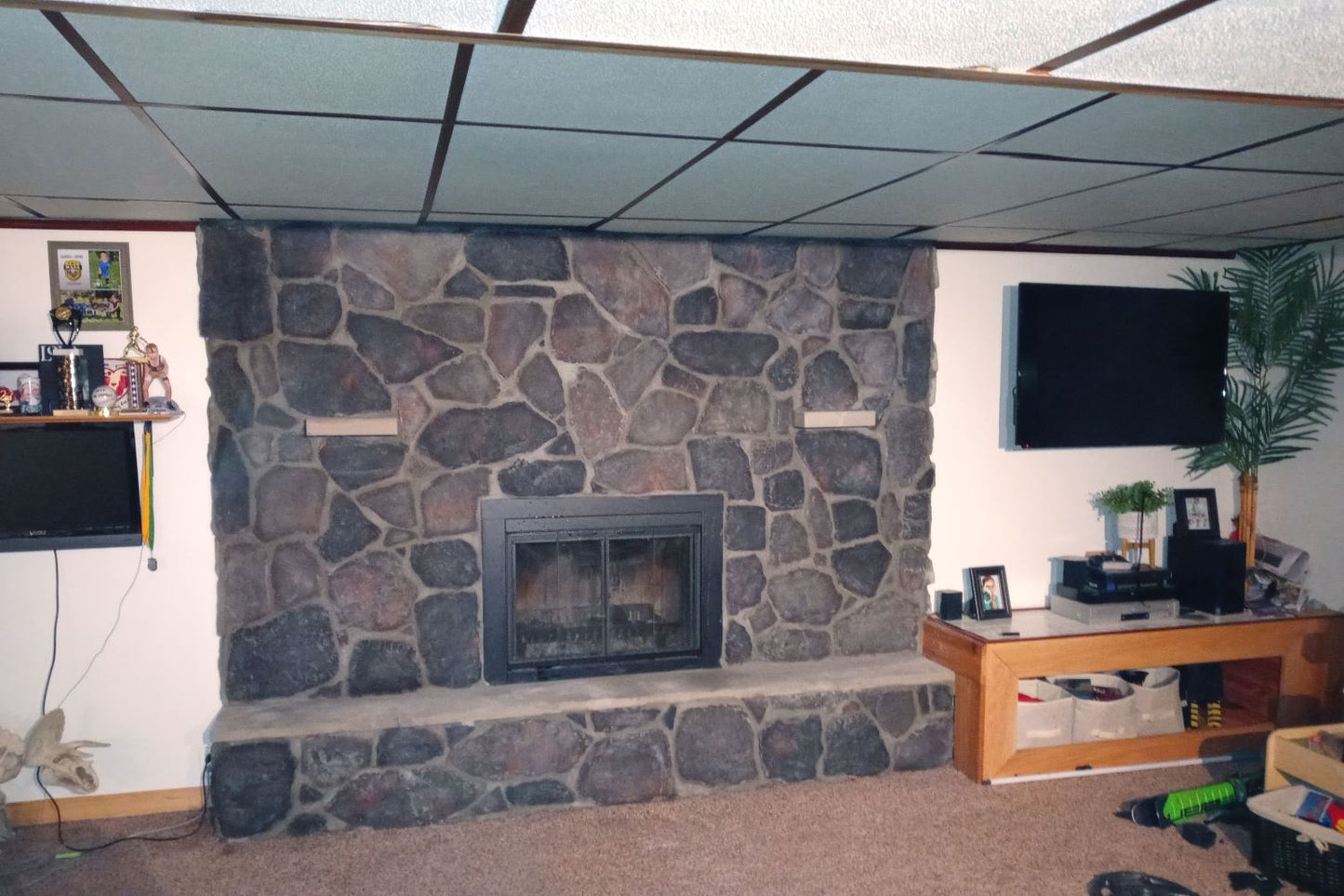 Black Bear Mountain Stone - Stone Veneer - Field Stone Midnight