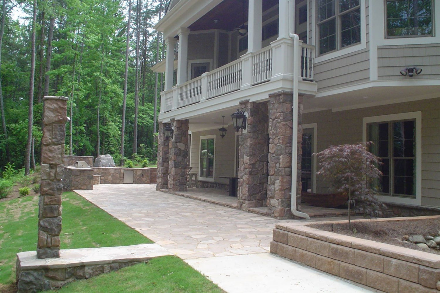 Black Bear Mountain Stone - Stone Veneer - Field Stone Mossy Creek