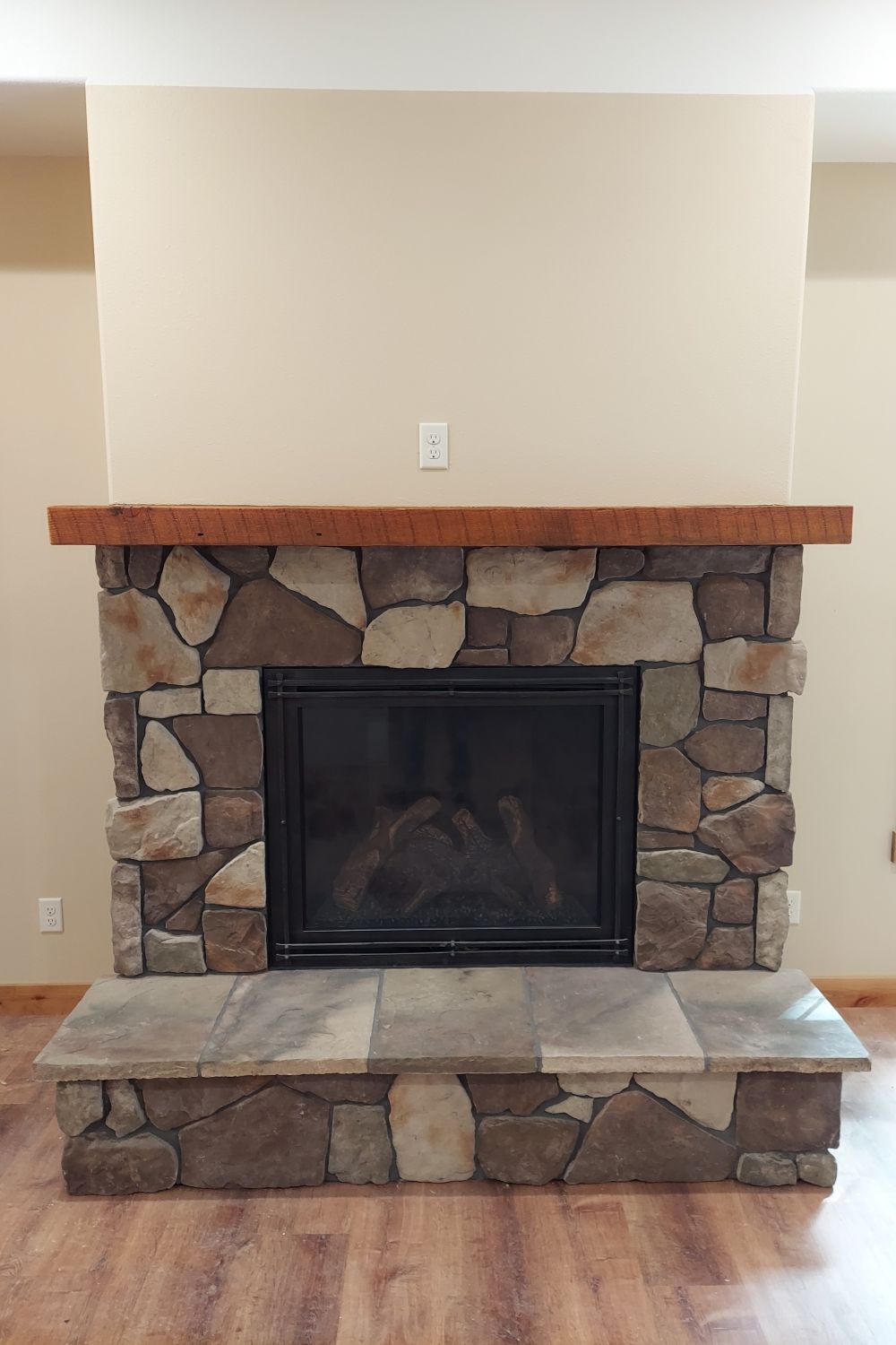 Black Bear Mountain Stone - Stone Veneer - Field Stone Mossy Creek