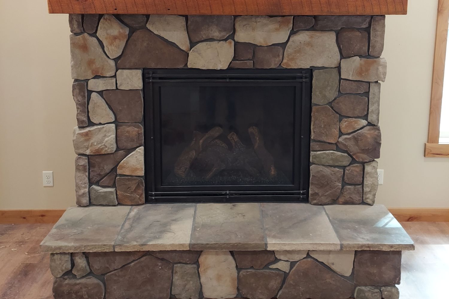 Black Bear Mountain Stone - Stone Veneer - Field Stone Mossy Creek