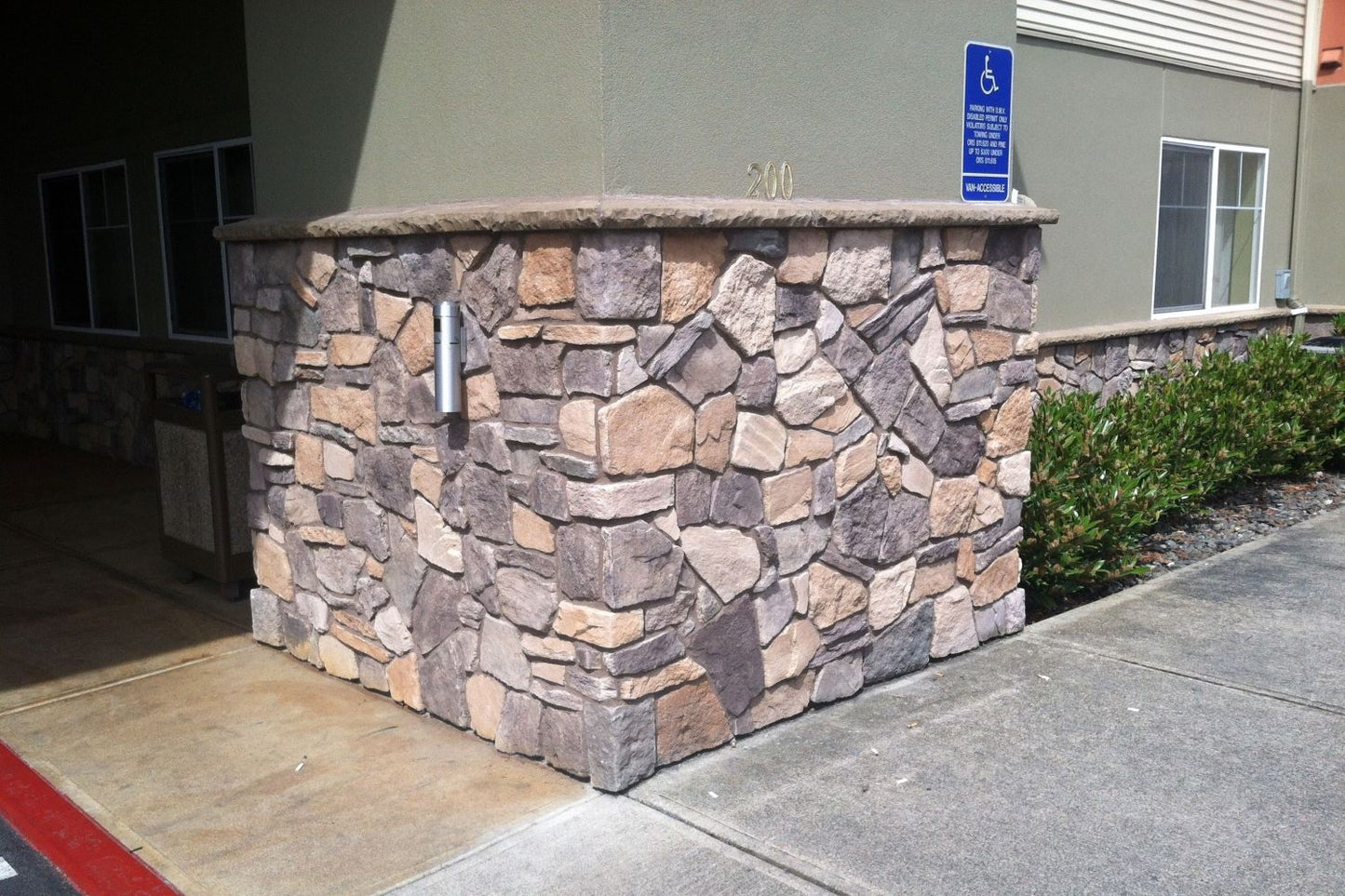 Black Bear Mountain Stone - Stone Veneer - Field Stone Ozark