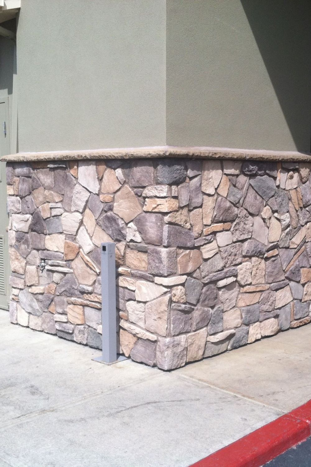 Black Bear Mountain Stone - Stone Veneer - Field Stone Ozark