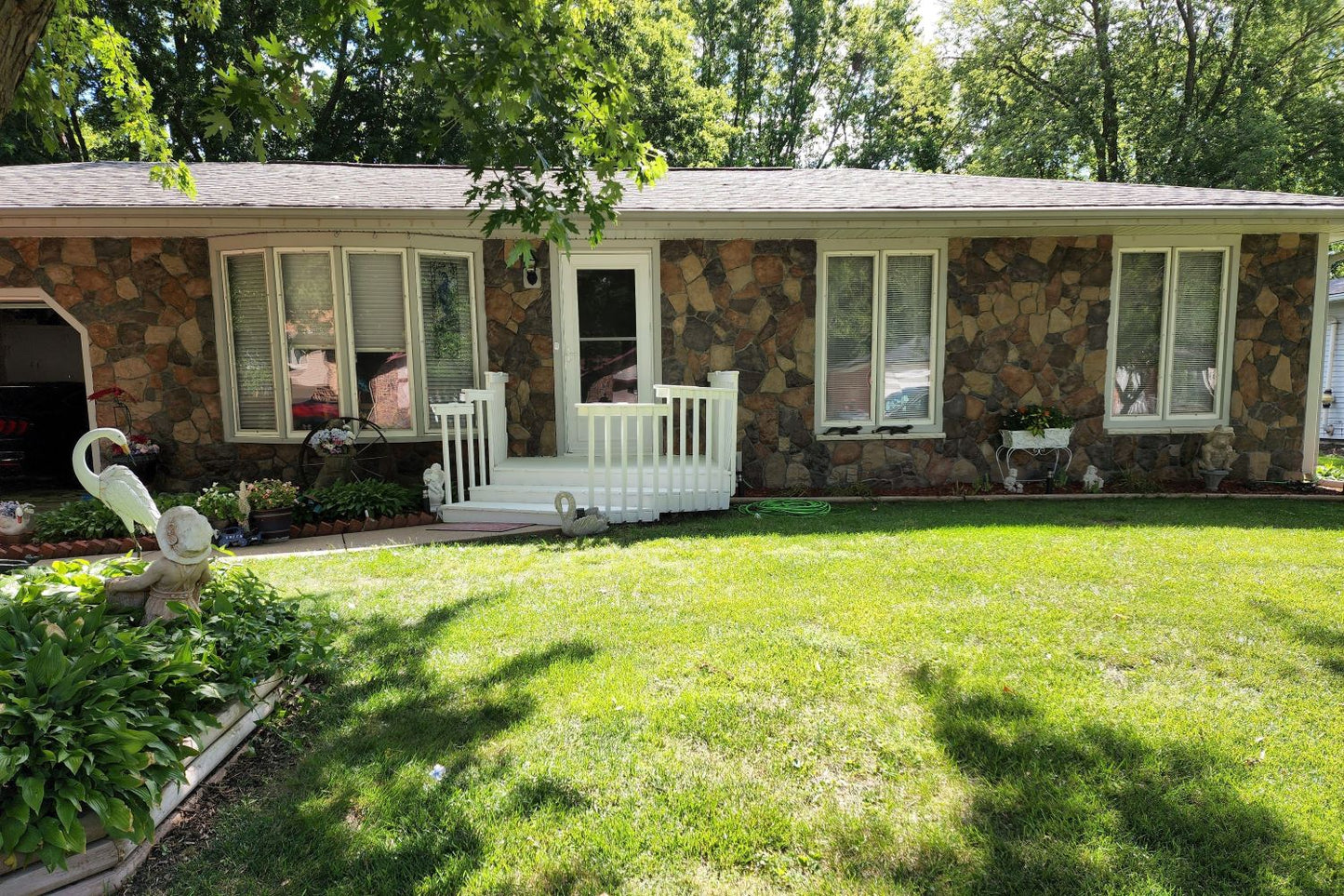 Black Bear Mountain Stone - Stone Veneer - Field Stone Ozark
