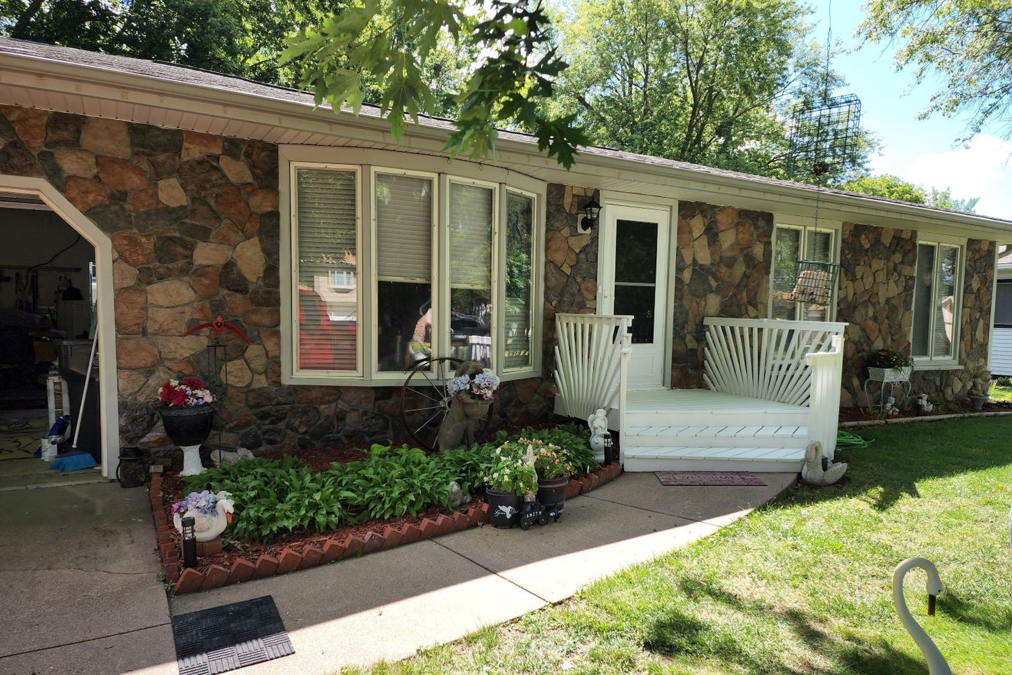 Black Bear Mountain Stone - Stone Veneer - Field Stone Ozark