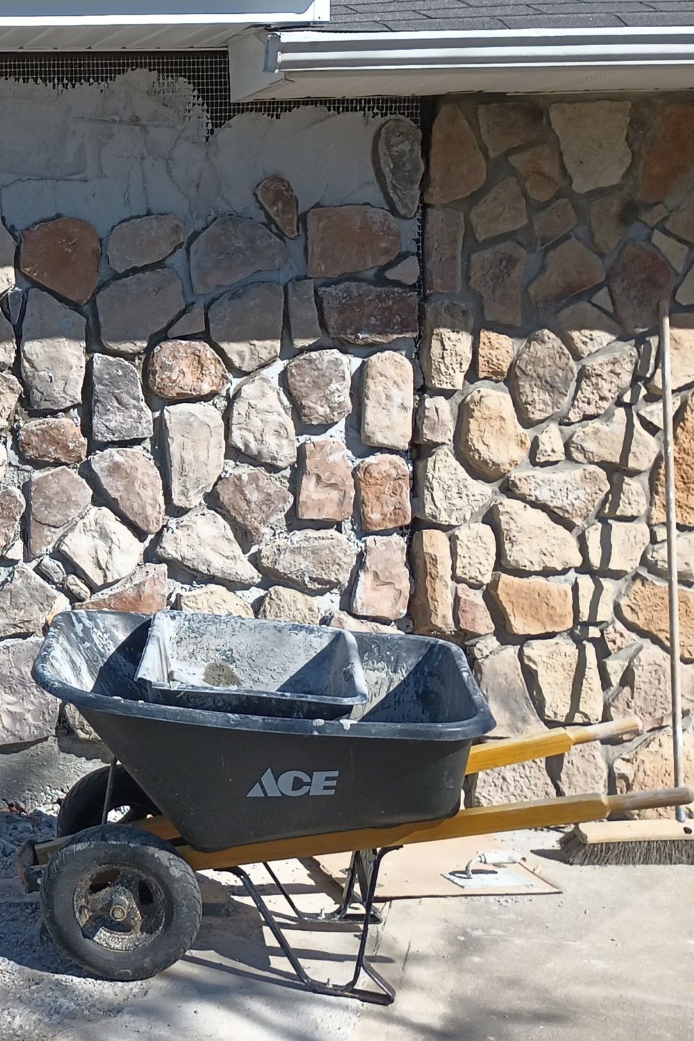 Black Bear Mountain Stone - Stone Veneer - Field Stone Ozark