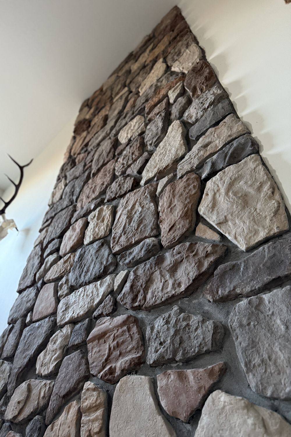 Black Bear Mountain Stone - Stone Veneer - Field Stone Rustic