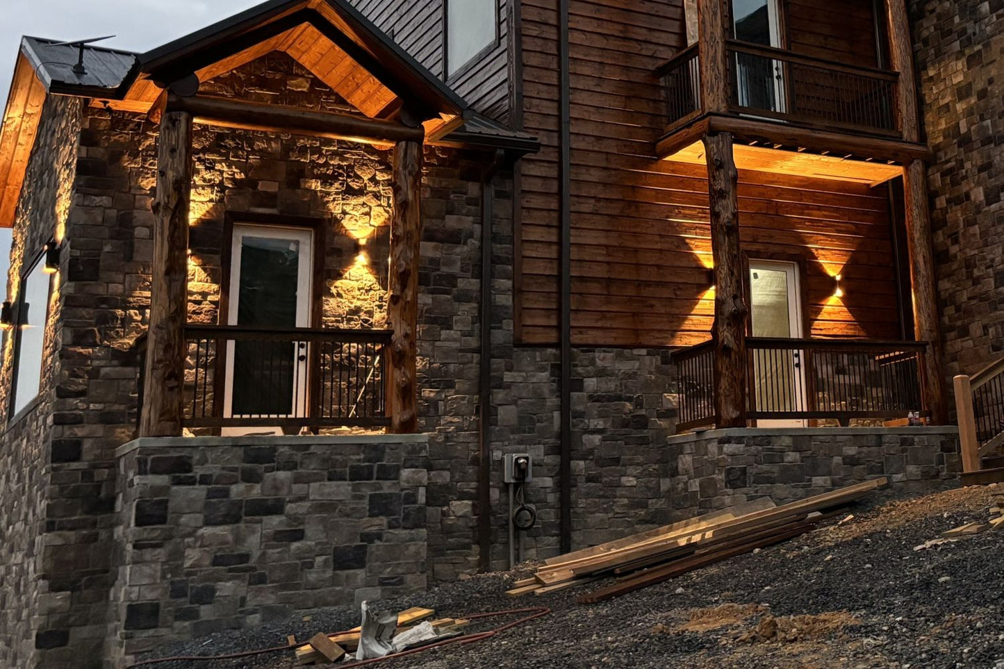Black Bear Mountain Stone - Stone Veneer - Hackett Stone Aspen