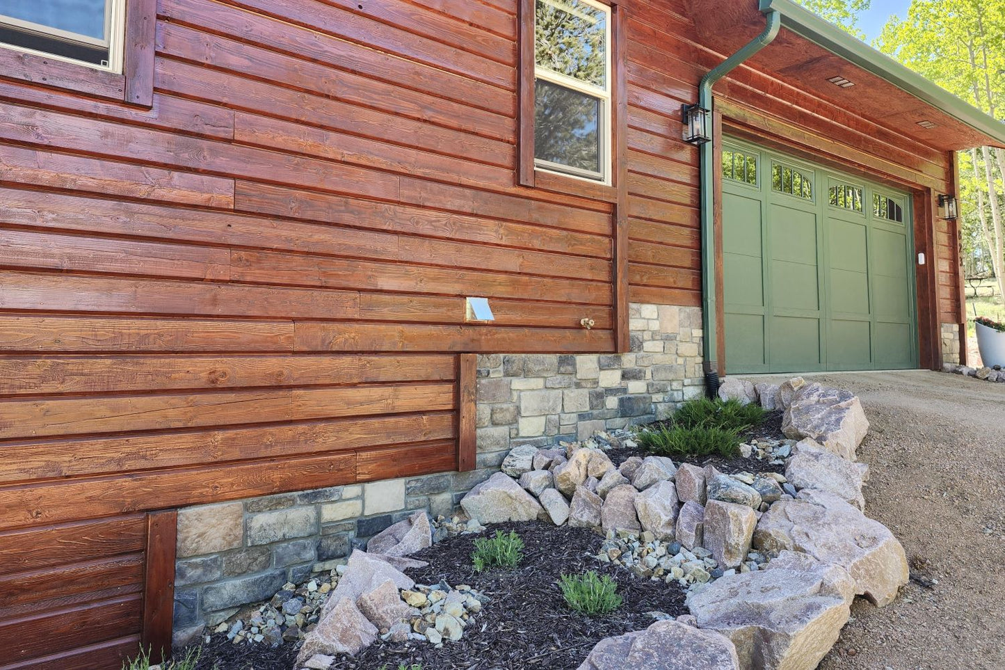 Black Bear Mountain Stone - Stone Veneer - Hackett Stone Ozark
