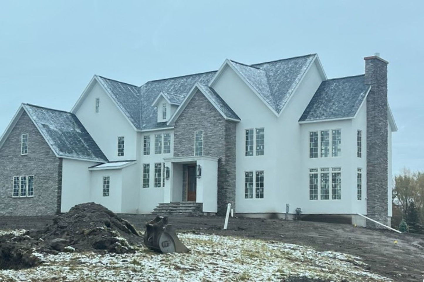Black Bear Mountain Stone - Stone Veneer - Ledge Stone Ash