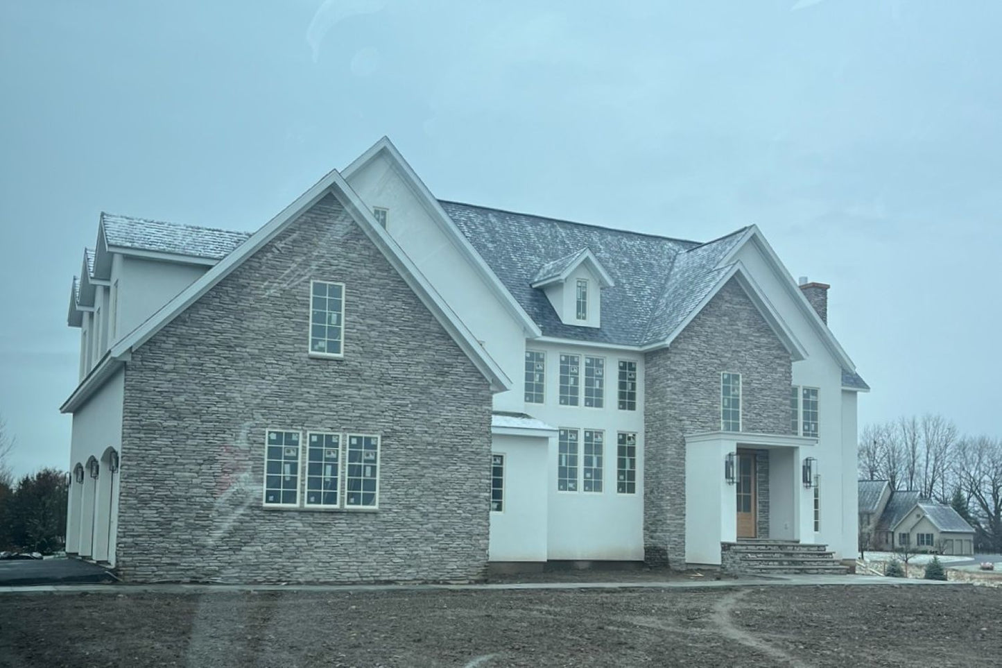 Black Bear Mountain Stone - Stone Veneer - Ledge Stone Ash