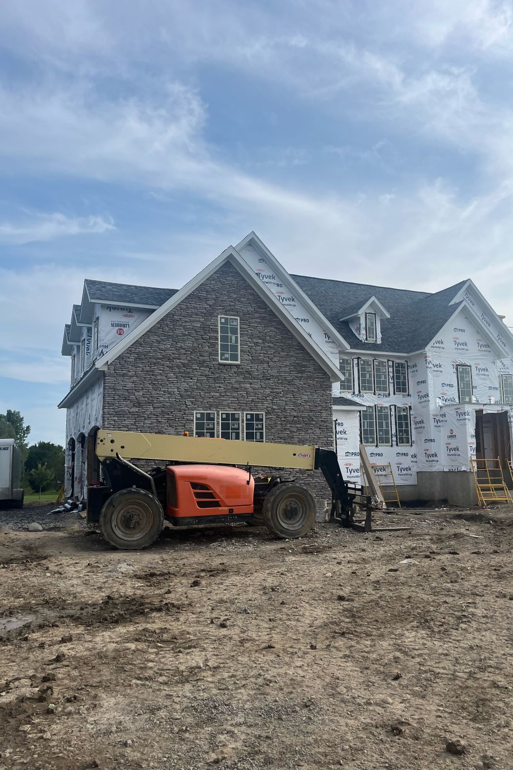 Black Bear Mountain Stone - Stone Veneer - Ledge Stone Ash