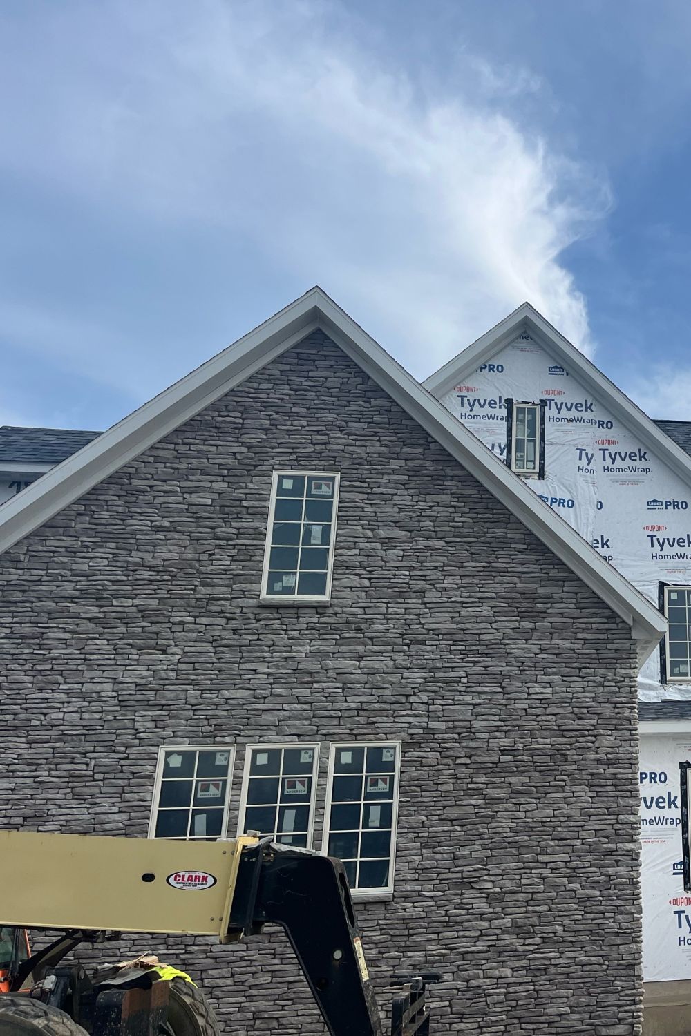 Black Bear Mountain Stone - Stone Veneer - Ledge Stone Ash
