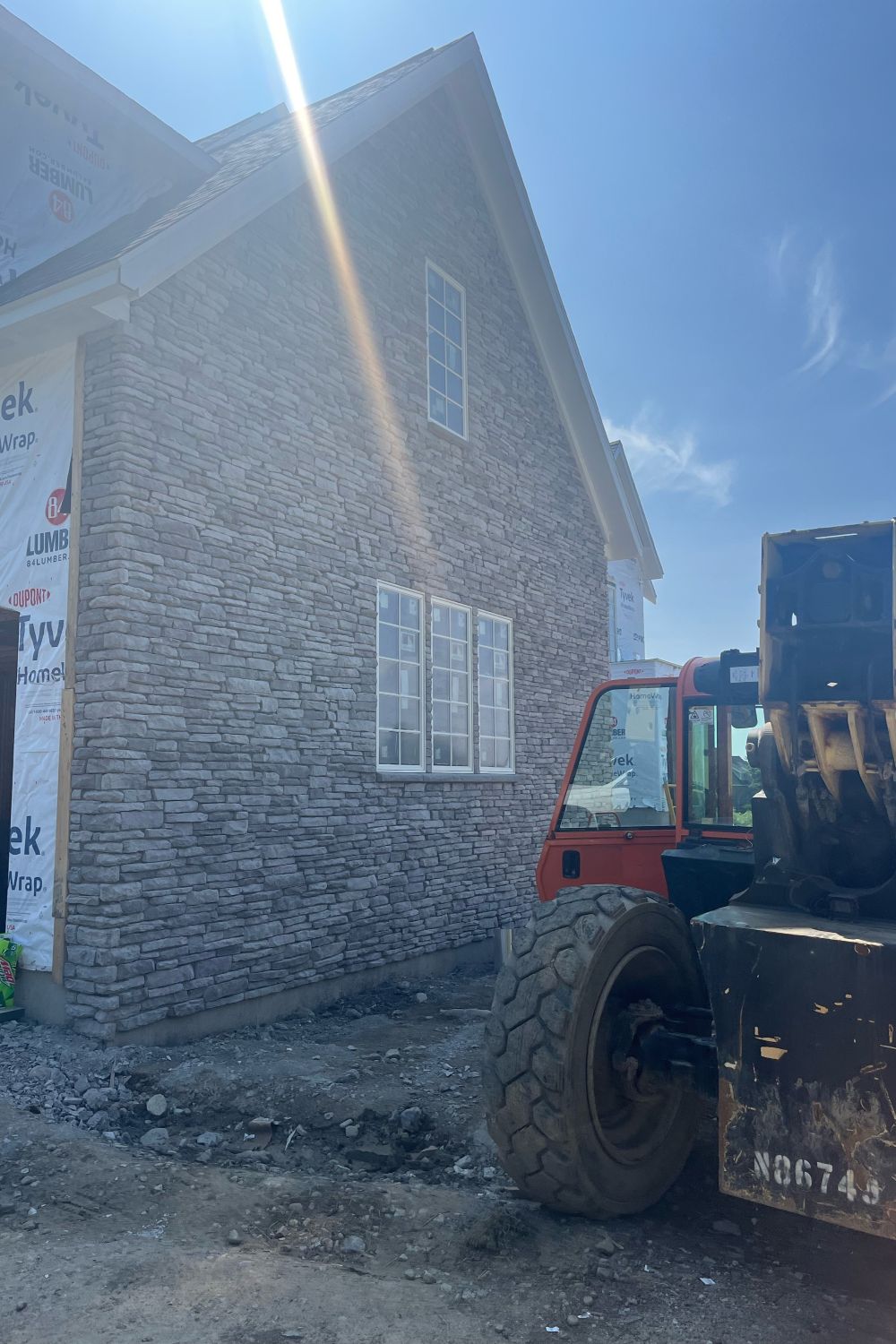 Black Bear Mountain Stone - Stone Veneer - Ledge Stone Ash