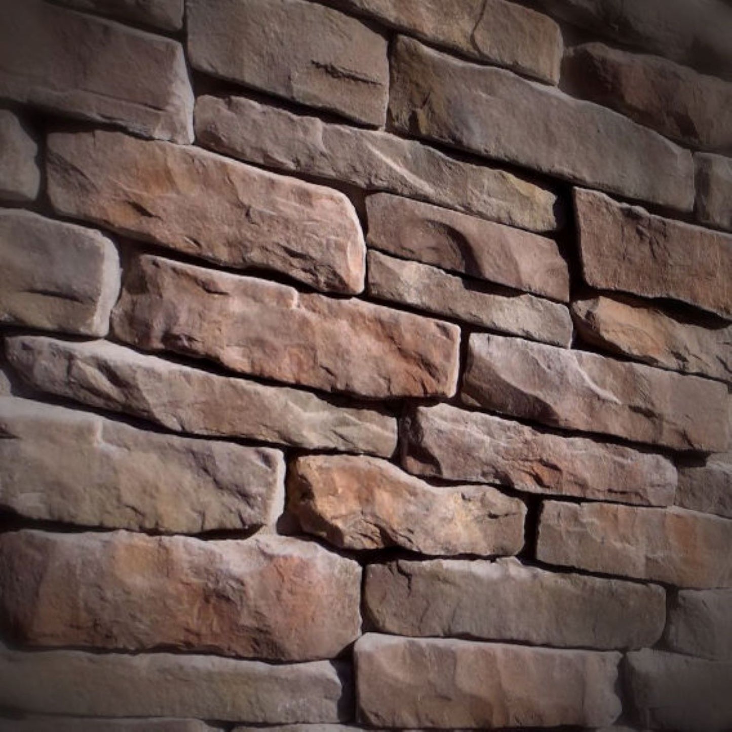 Black Bear Mountain Stone - Stone Veneer - Ledge Stone Chardonnay
