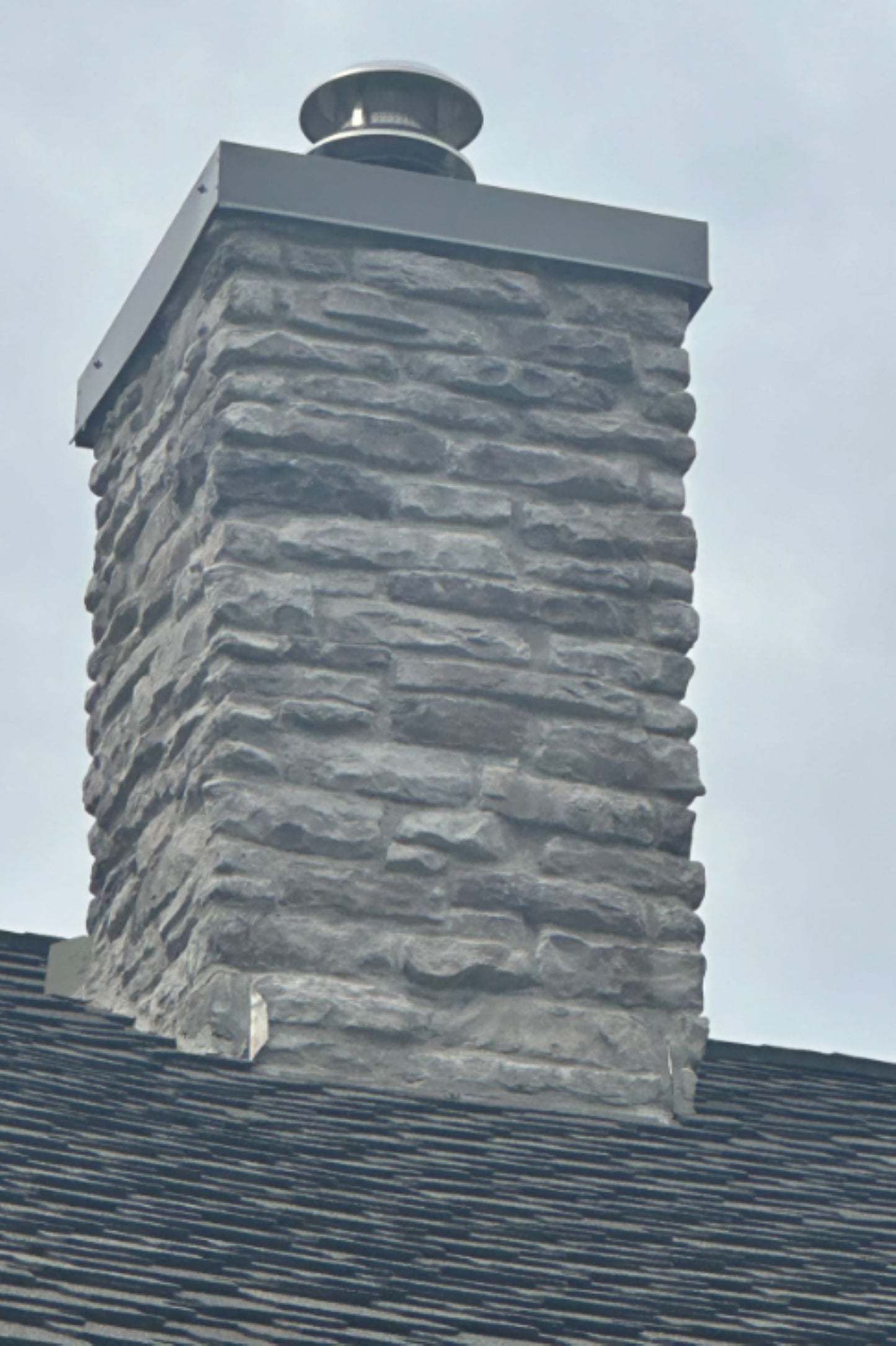 Black Bear Mountain Stone - Stone Veneer - Ledge Stone Granite