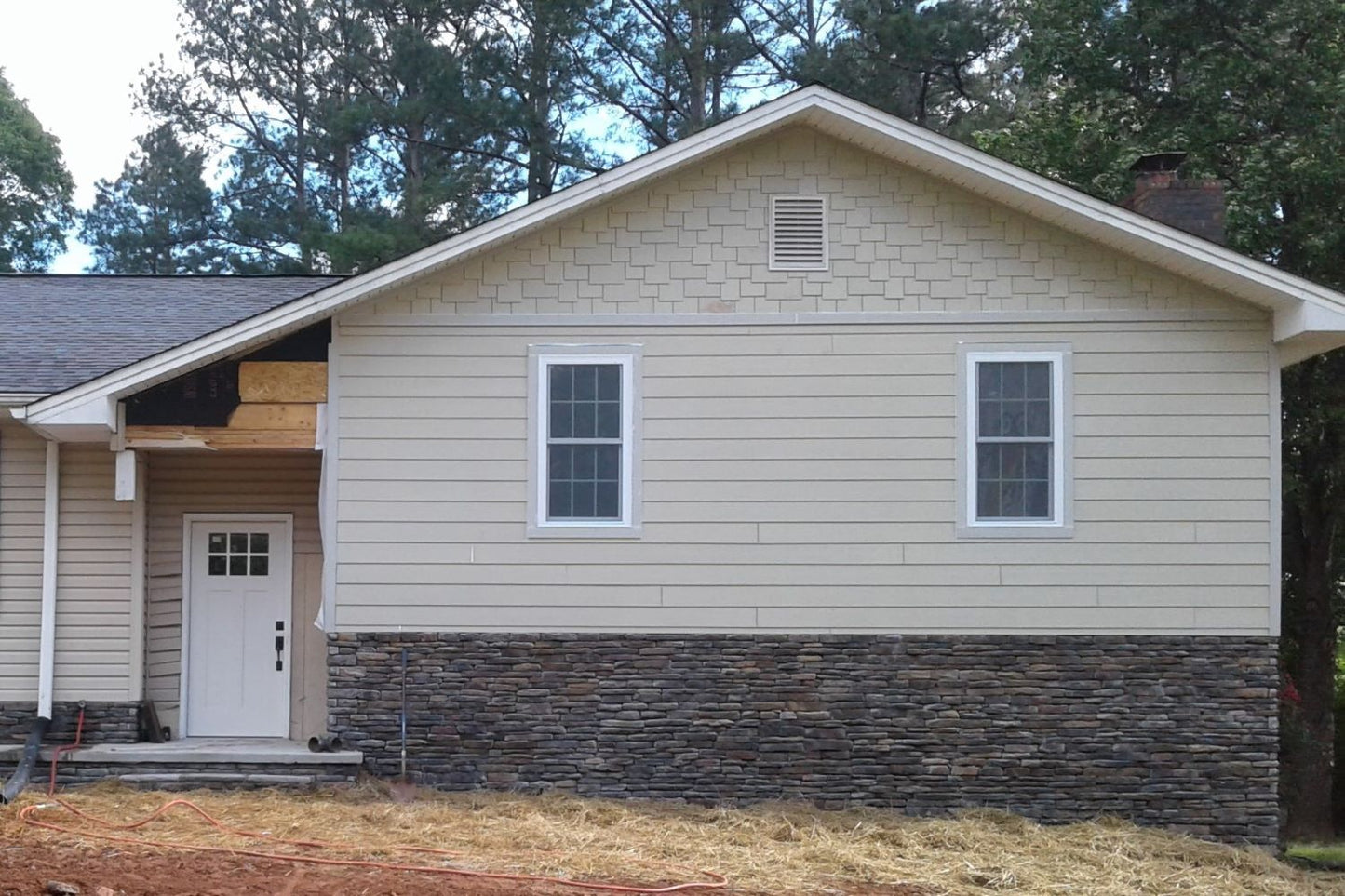 Black Bear Mountain Stone - Stone Veneer - Ledge Stone Kona