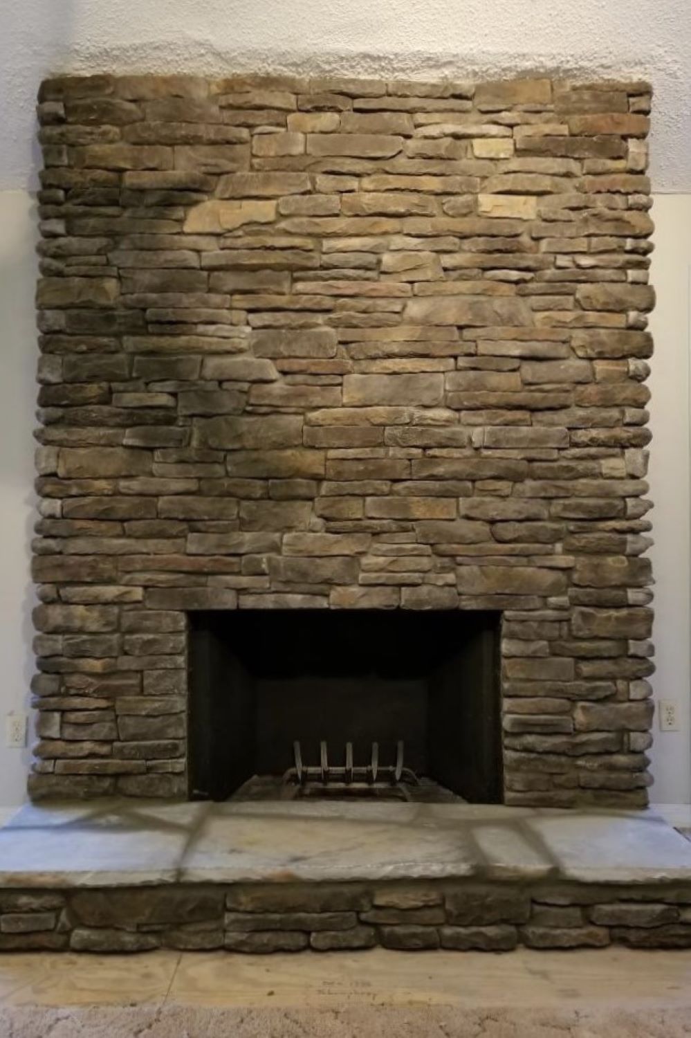 Black Bear Mountain Stone - Stone Veneer - Ledge Stone Kona
