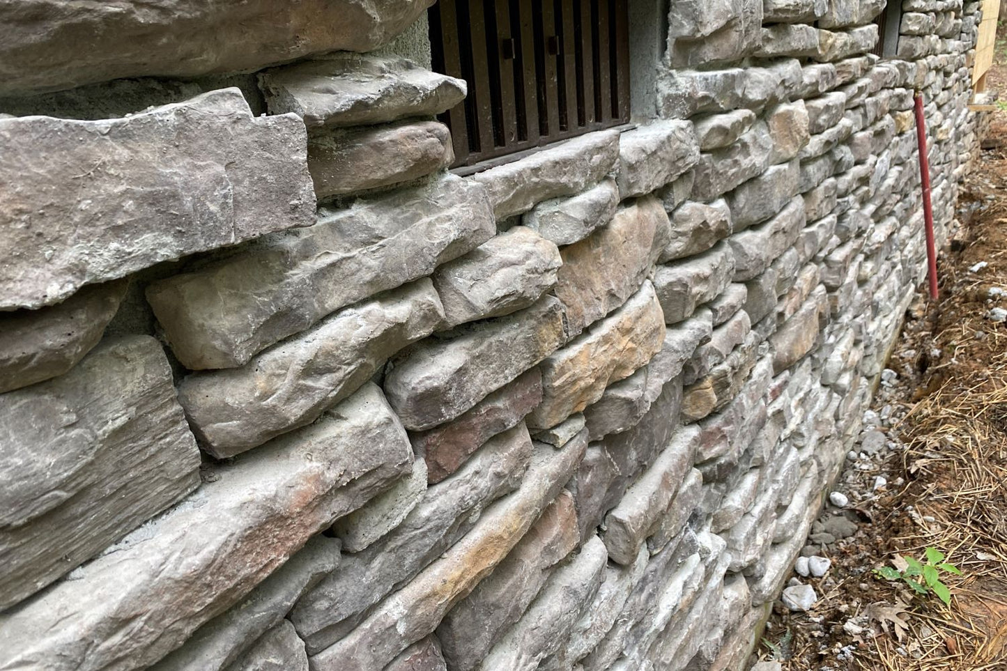 Black Bear Mountain Stone - Stone Veneer - Ledge Stone Kona