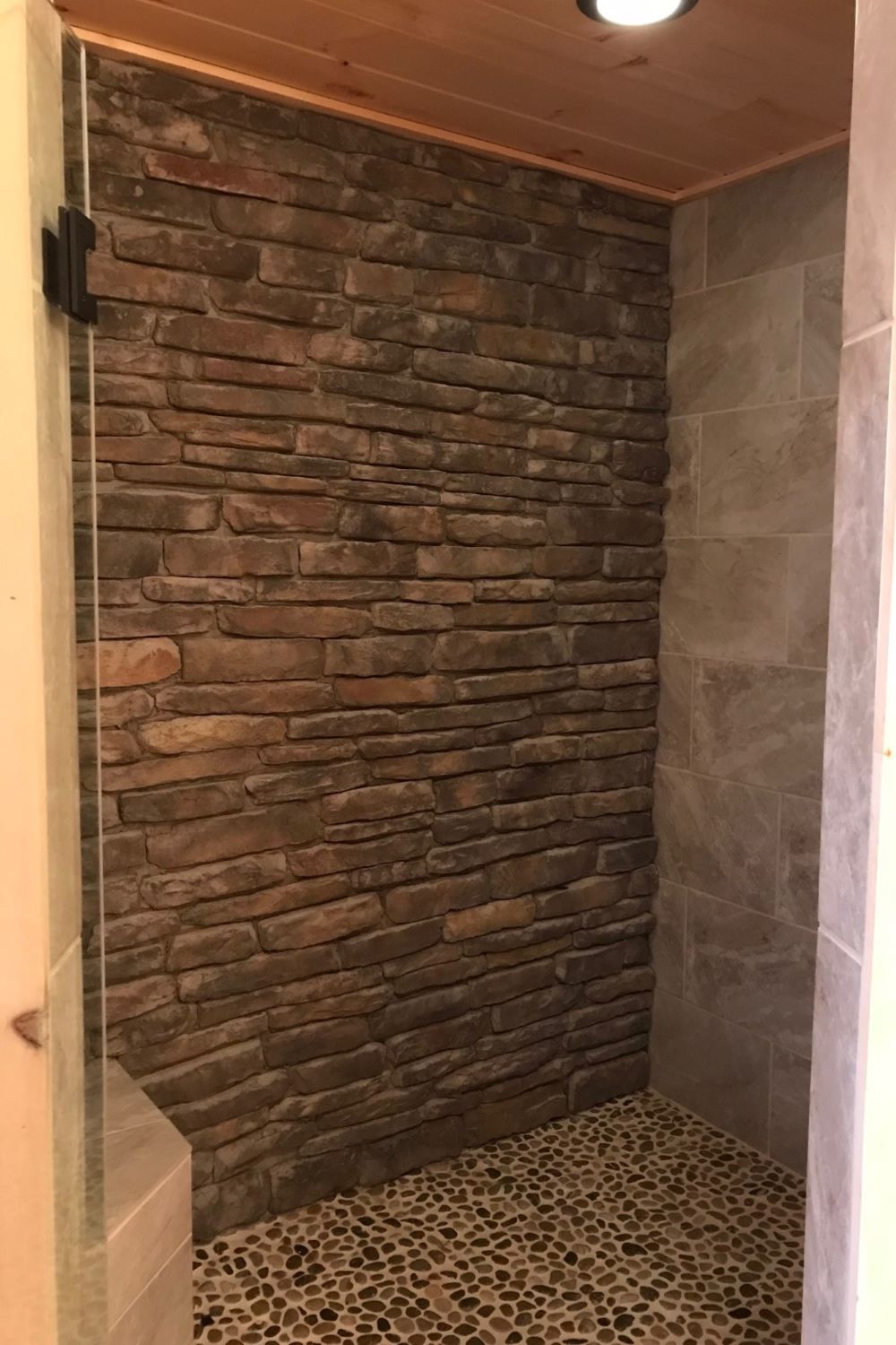 Black Bear Mountain Stone - Stone Veneer - Ledge Stone Kona