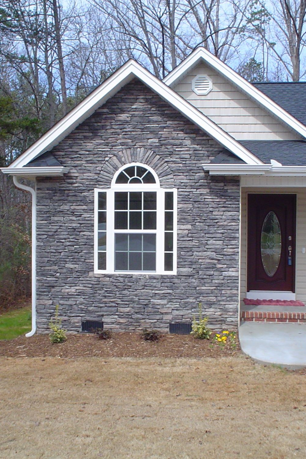 Black Bear Mountain Stone - Stone Veneer - Ledge Stone Midnight
