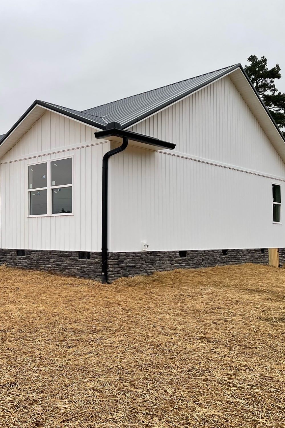 Black Bear Mountain Stone - Stone Veneer - Ledge Stone Midnight