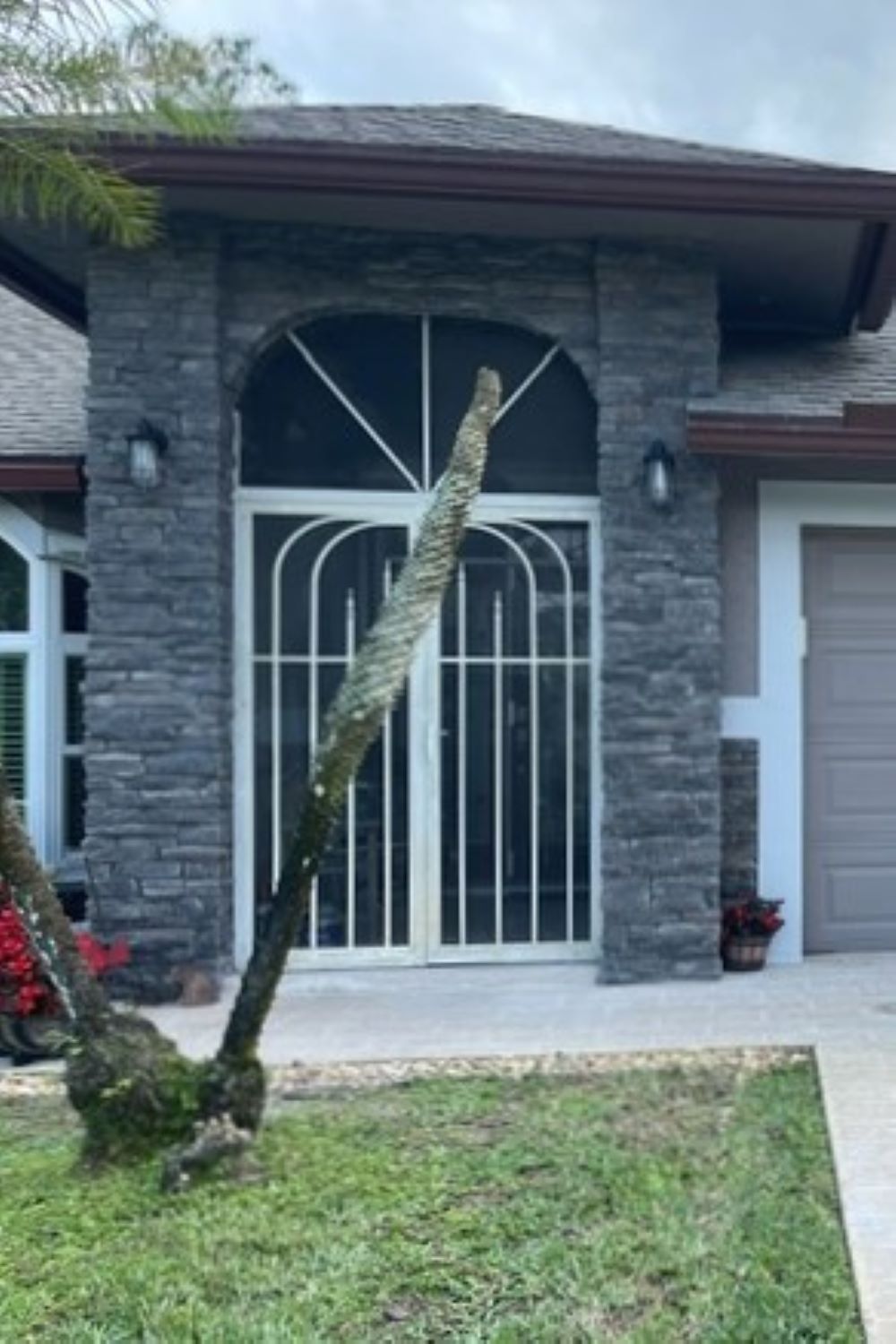 Black Bear Mountain Stone - Stone Veneer - Ledge Stone Midnight