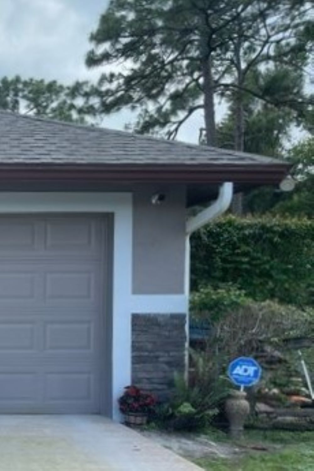 Black Bear Mountain Stone - Stone Veneer - Ledge Stone Midnight