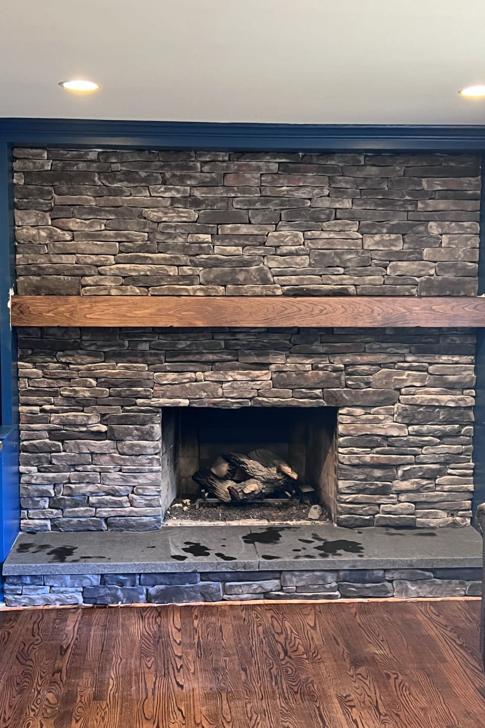 Black Bear Mountain Stone - Stone Veneer - Ledge Stone Midnight