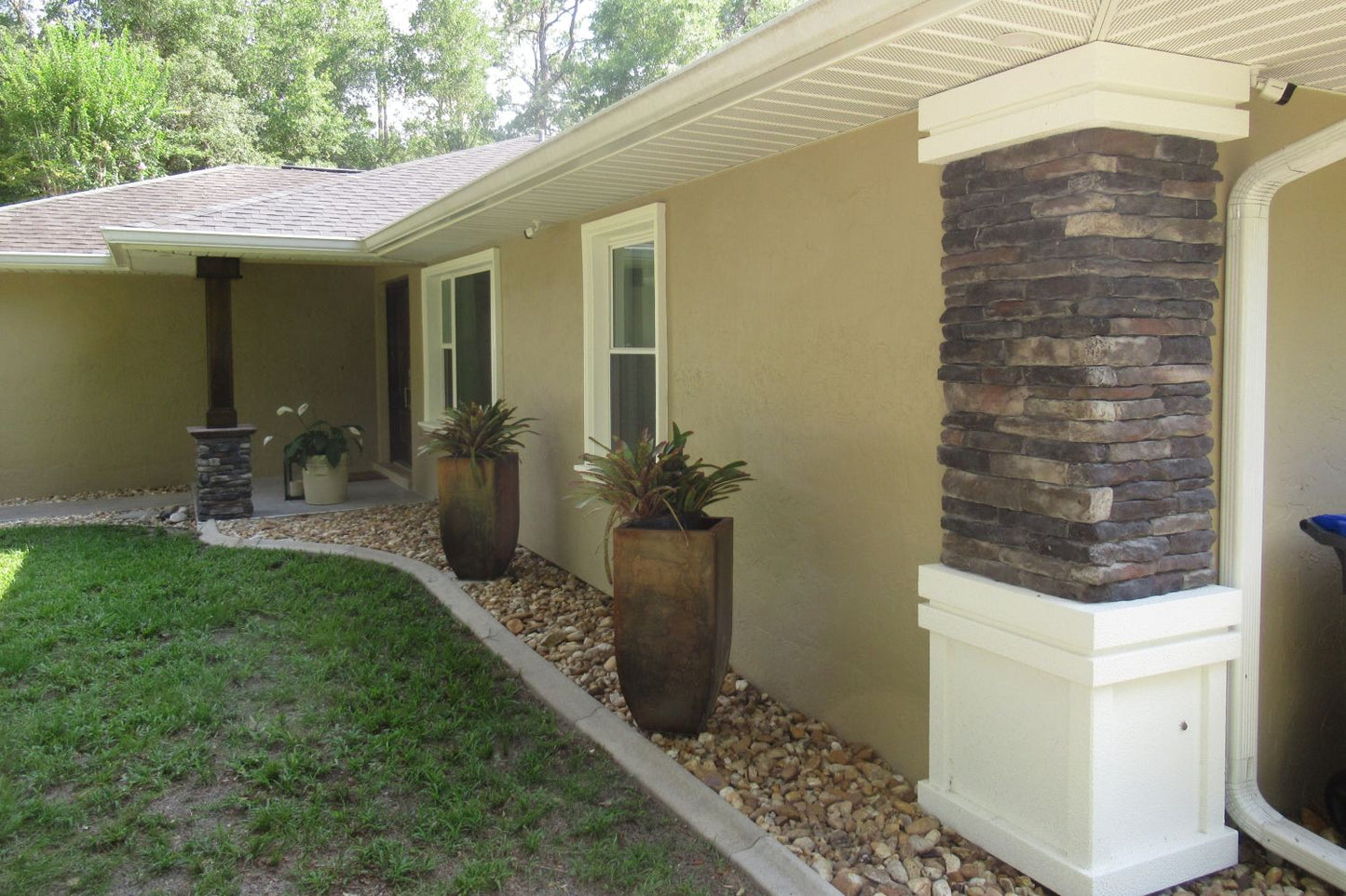 Black Bear Mountain Stone - Stone Veneer - Ledge Stone Midnight