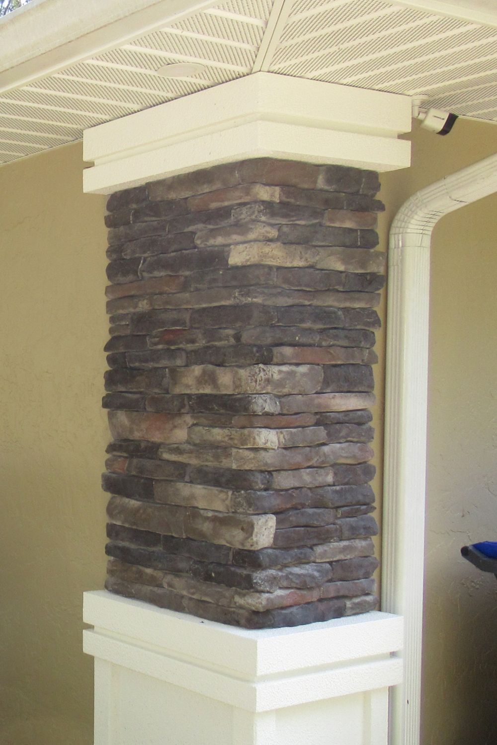 Black Bear Mountain Stone - Stone Veneer - Ledge Stone Midnight