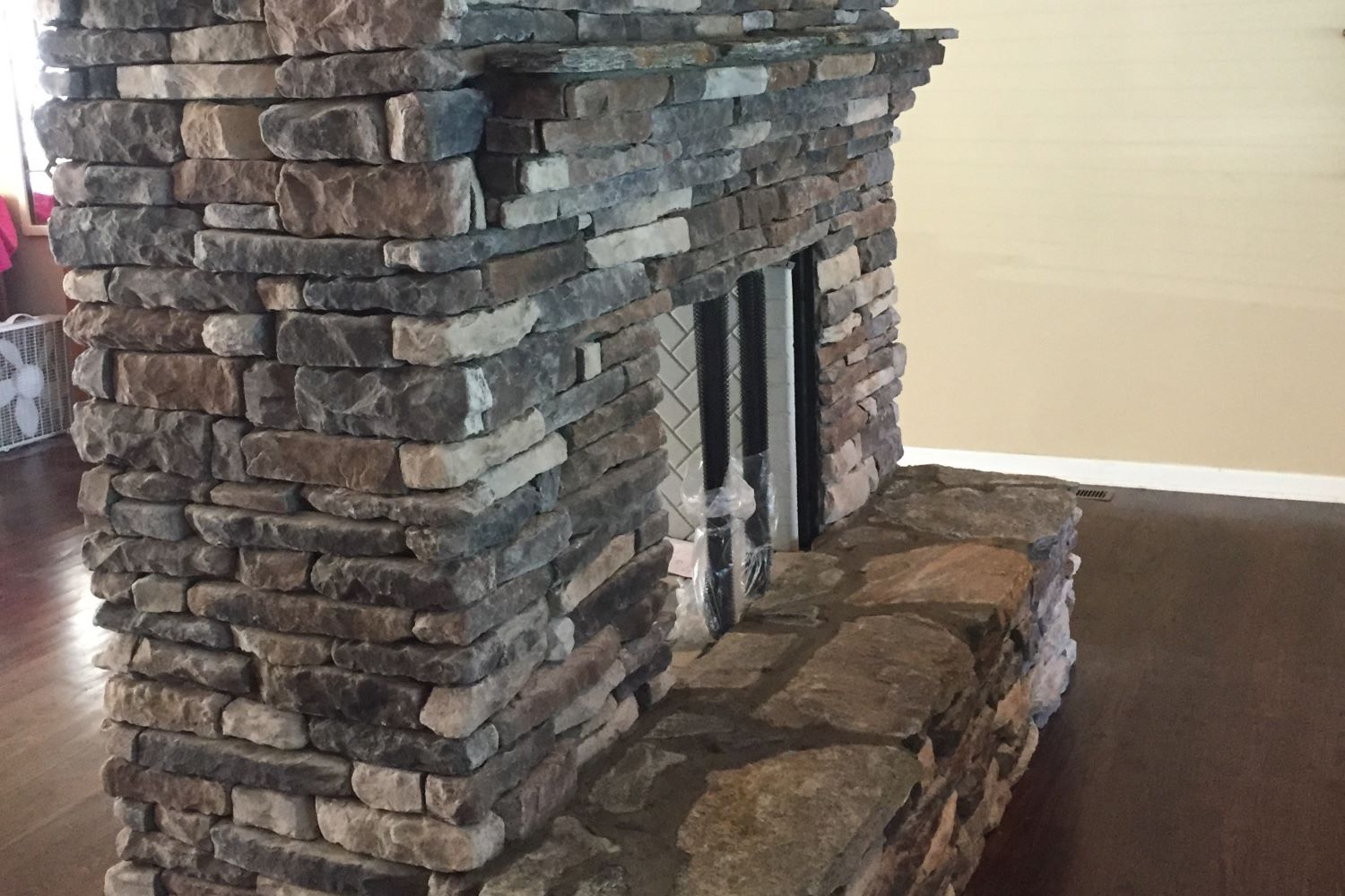 Black Bear Mountain Stone - Stone Veneer - Ledge Stone Rustic