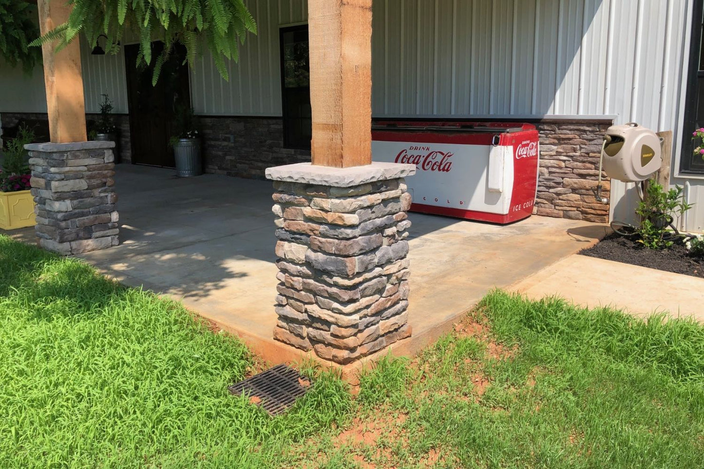 Black Bear Mountain Stone - Stone Veneer - Ledge Stone Rustic