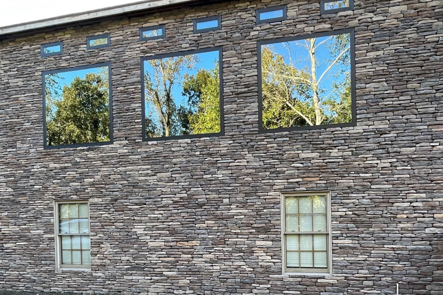 Black Bear Mountain Stone - Stone Veneer - Ledge Stone Rustic