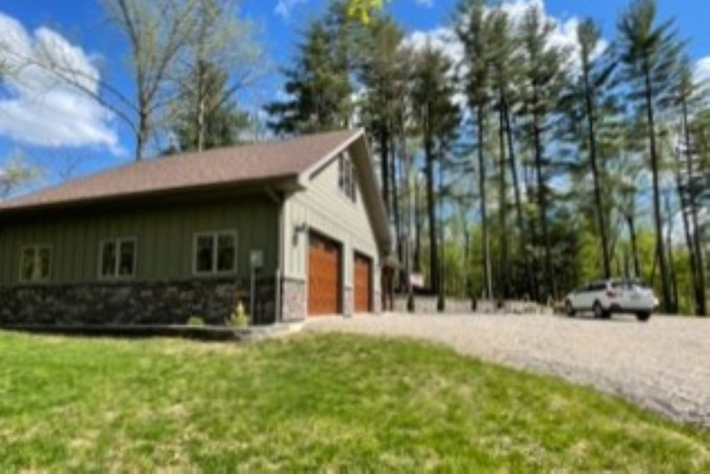 Black Bear Mountain Stone - Stone Veneer - Ledge Stone Rustic