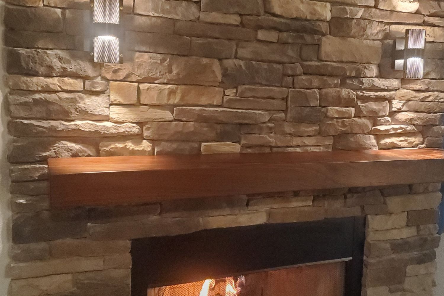 Black Bear Mountain Stone - Stone Veneer - Ledge Stone Rustic