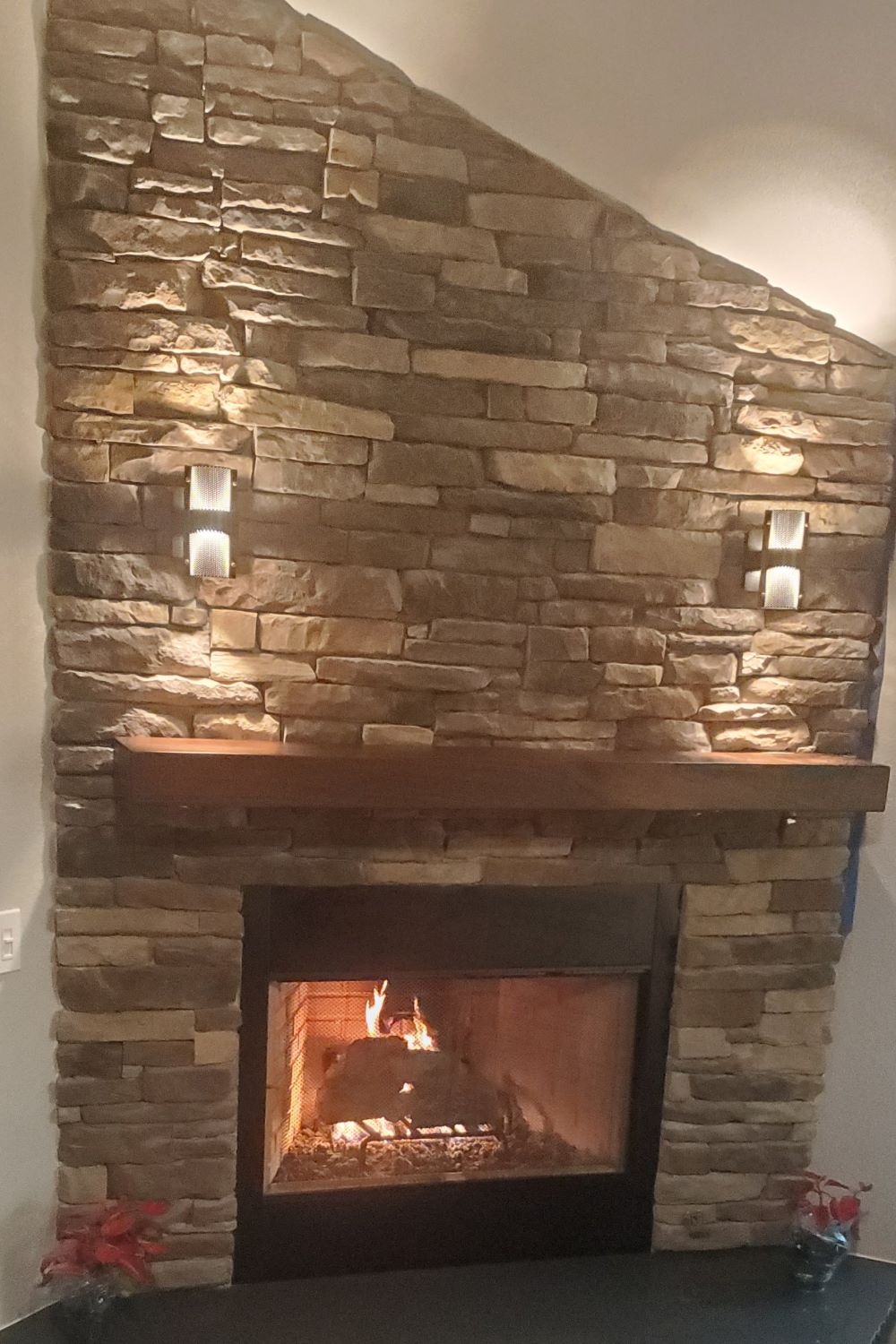 Black Bear Mountain Stone - Stone Veneer - Ledge Stone Rustic