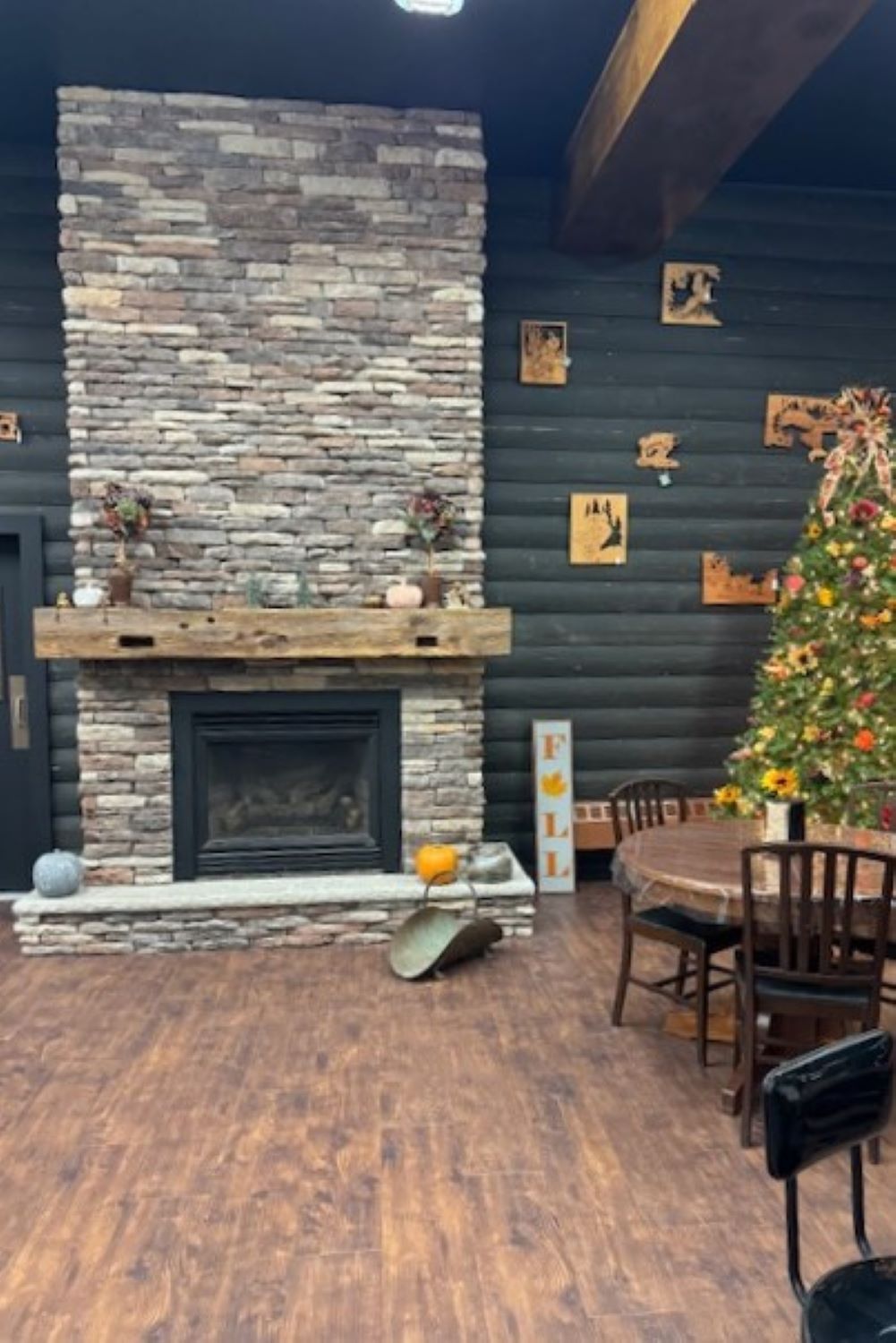 Black Bear Mountain Stone - Stone Veneer - Ledge Stone Rustic