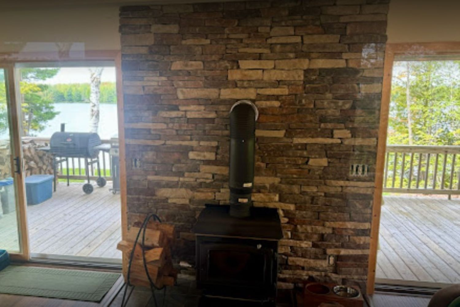 Black Bear Mountain Stone - Stone Veneer - Ledge Stone Rustic