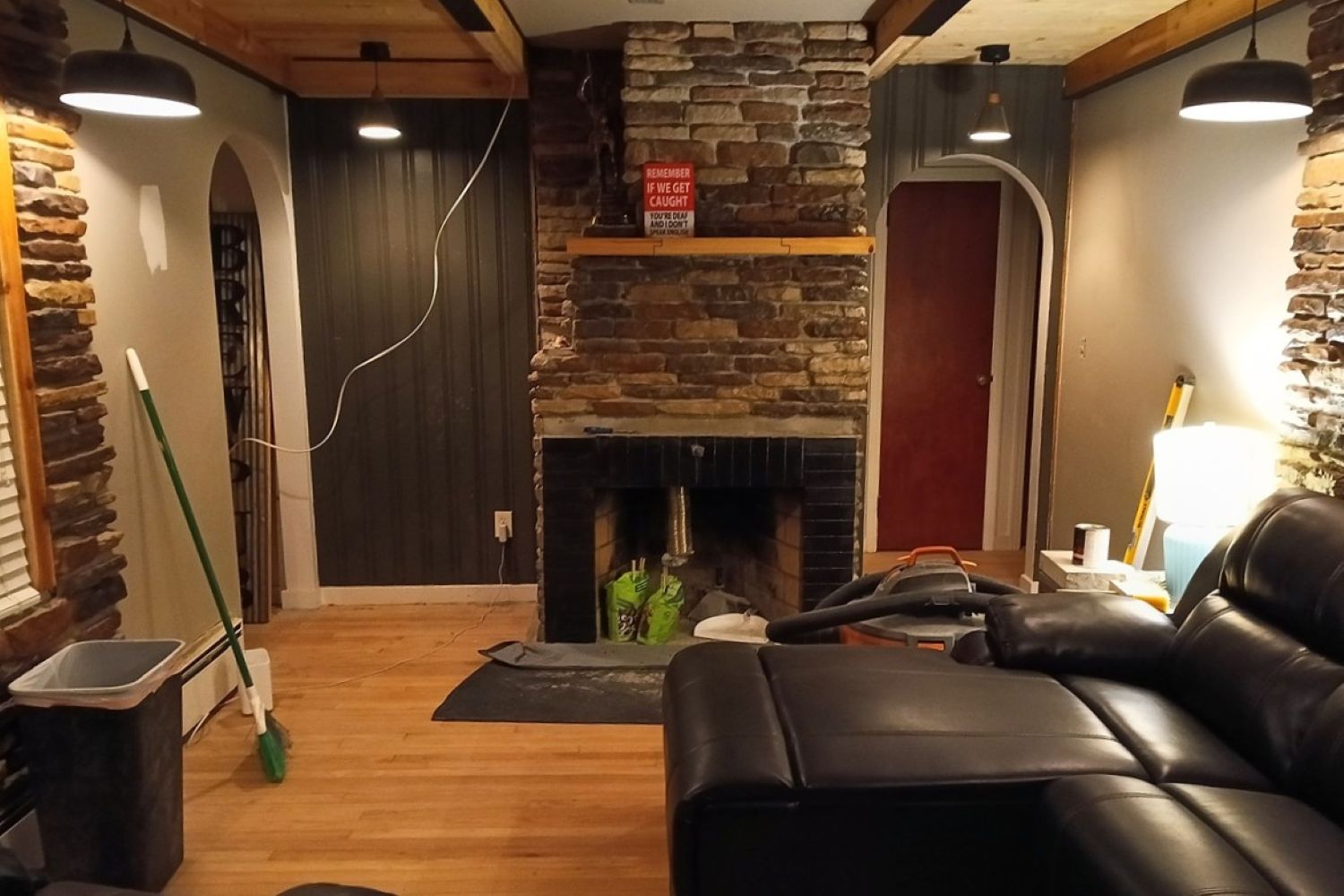 Black Bear Mountain Stone - Stone Veneer - Ledge Stone Rustic