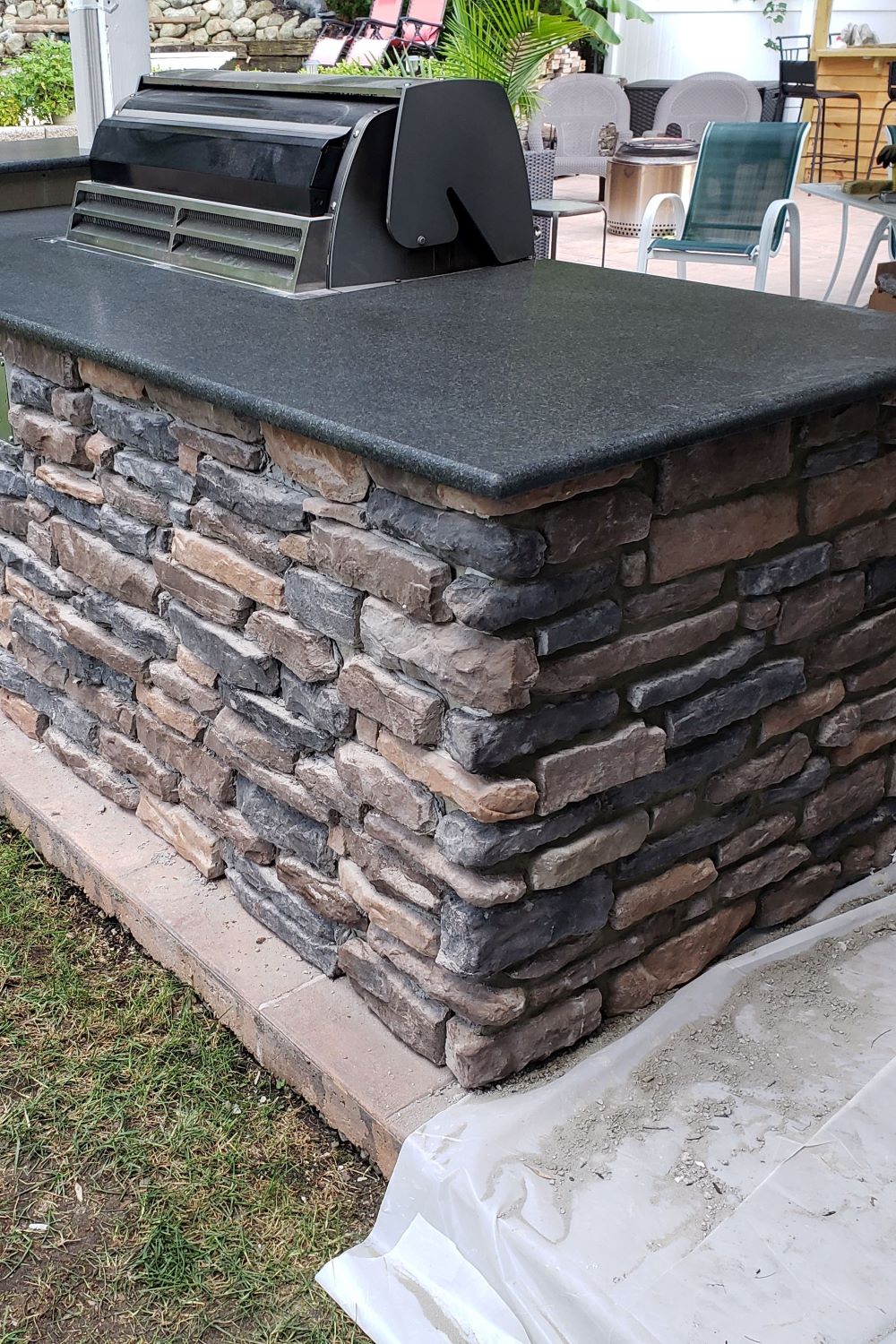 Black Bear Mountain Stone - Stone Veneer - Ledge Stone Sonoma