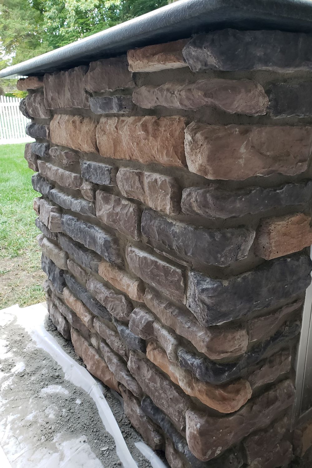 Black Bear Mountain Stone - Stone Veneer - Ledge Stone Sonoma