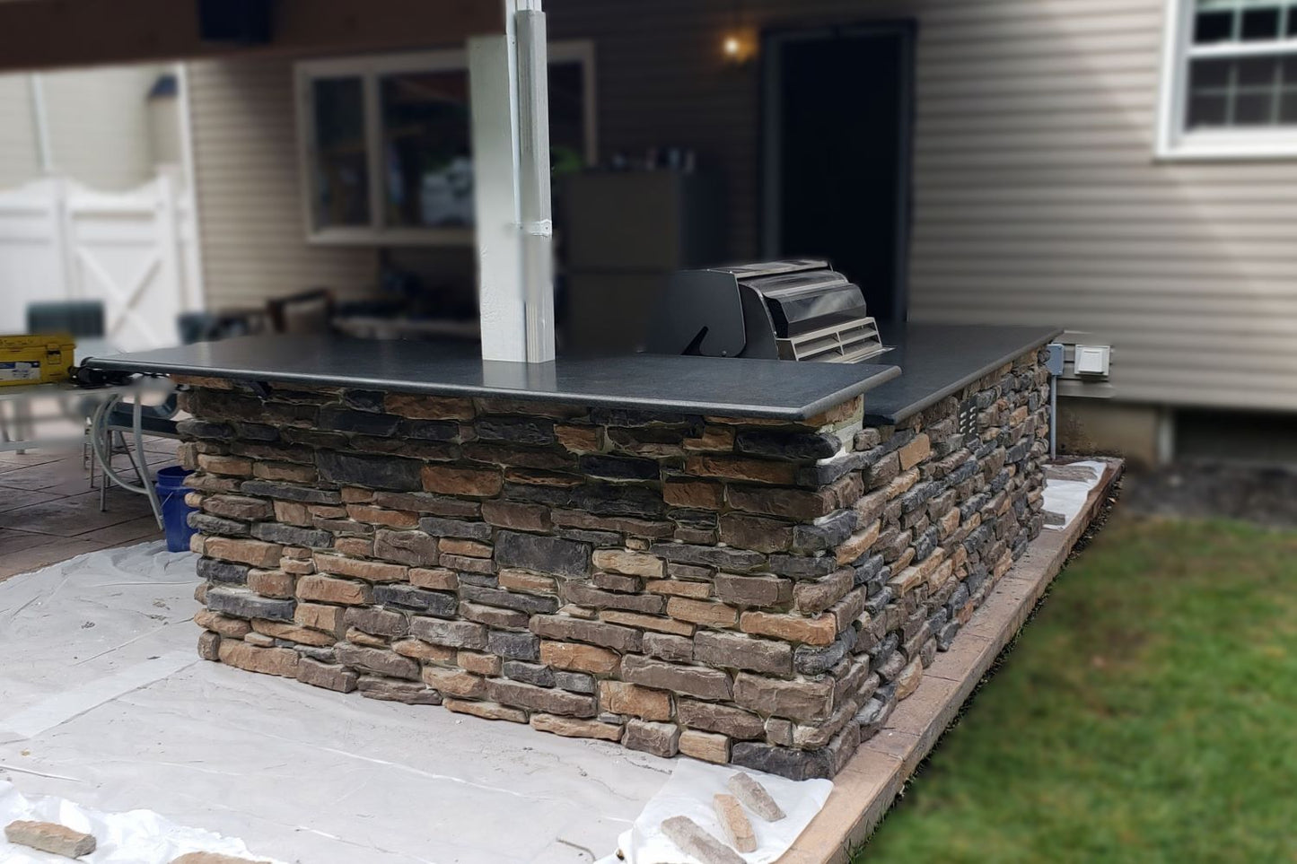 Black Bear Mountain Stone - Stone Veneer - Ledge Stone Sonoma