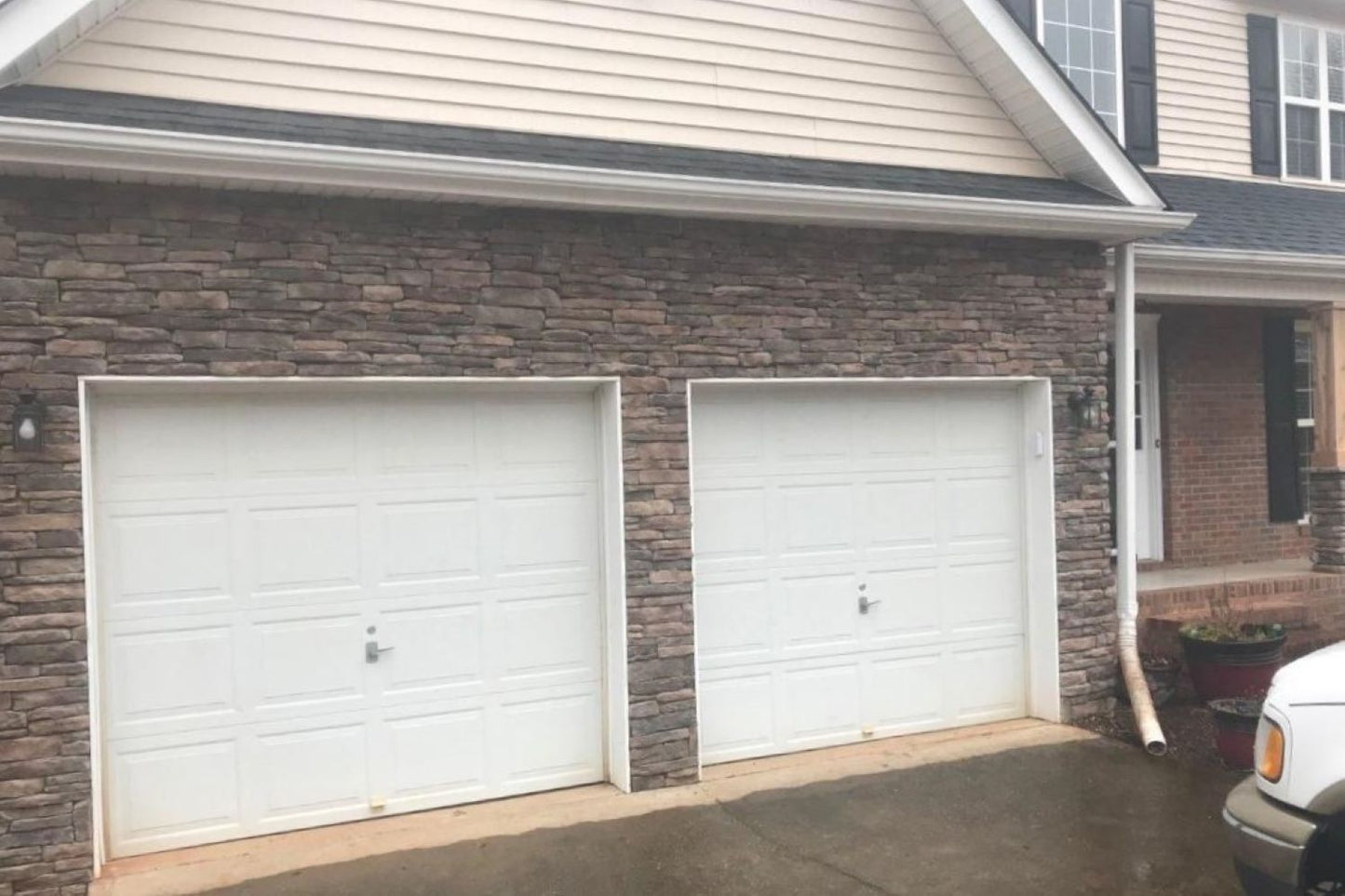 Black Bear Mountain Stone - Stone Veneer - Ledge Stone Tuscany
