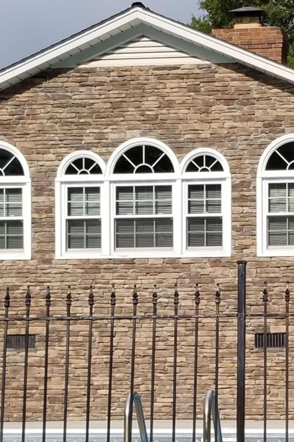 Black Bear Mountain Stone - Stone Veneer - Ledge Stone Tuscany